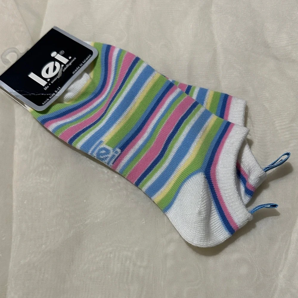 NWT Lei Multicolor Striped Ankle Socks Size 09-11